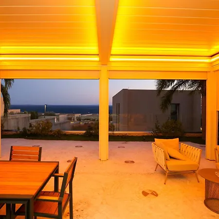 Villa Luxurious - 5 Bedroom At Coast