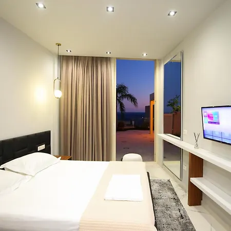 Villa Luxurious - 5 Bedroom At Coast