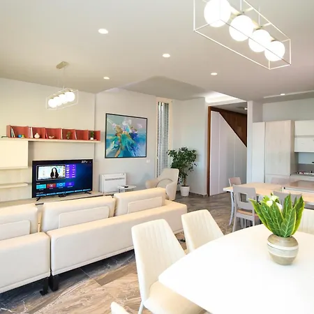 Luxurious - 5 Bedroom At Coast * Paljasa