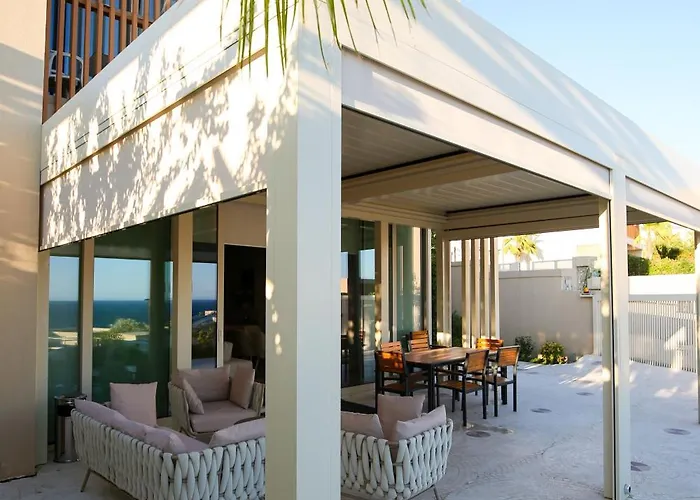 Luxurious - 5 Bedroom At Coast Villa *