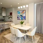 Willa Luxurious - 5 Bedroom At Coast
