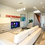 Willa Luxurious - 5 Bedroom At Coast Palasë