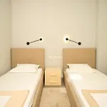 Luxurious - 5 Bedroom At Coast *
