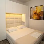 Willa Luxurious - 5 Bedroom At Coast Palasë