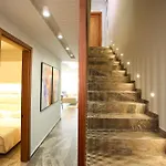 Luxurious - 5 Bedroom At Coast