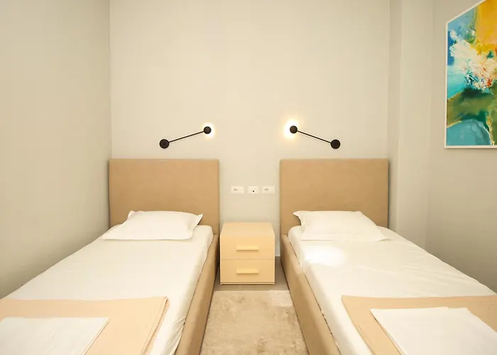 Luxurious - 5 Bedroom At Coast *
